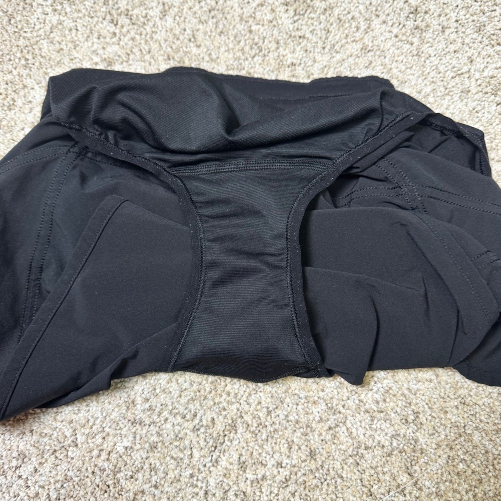 Lululemon Tracker Shorts Black Size 6 Activewear Athleisure Fitness - Picture 6 of 6